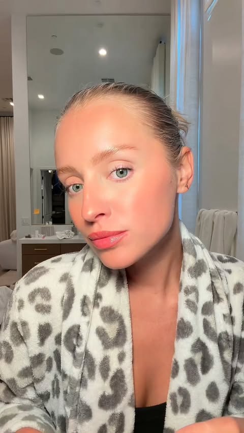 Instagram post by @daisyykent for Nude by Nature. Caption reads: nothing is cleaner than nude 💛@nudebynature is....