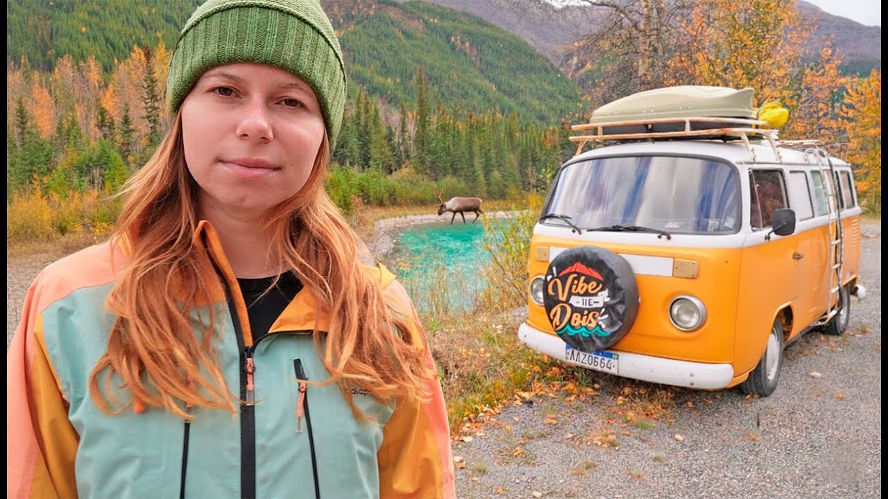 YouTube post by @VibedeDois for TripleTen. Caption reads: Autumn in Canada is a spectacle of nature.