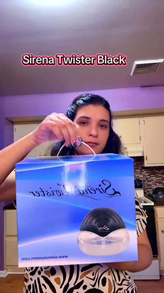 TikTok post by @kayamom1 for Sirena Inc. Caption reads: [...] Machine#tiktokshopcreatorpicks @Sirena Inc.