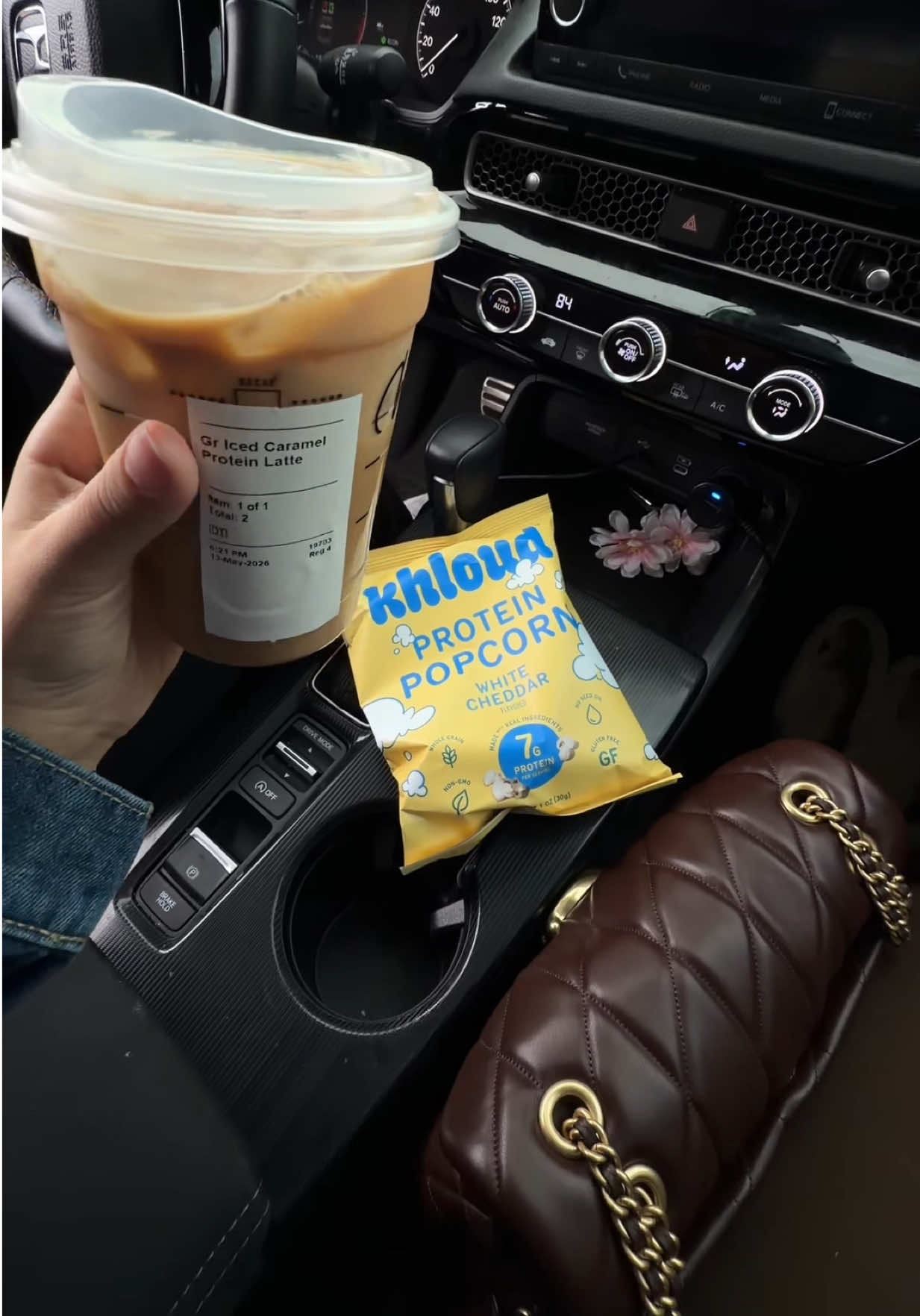 TikTok post by @dannayradiiaz for Khloud. Caption reads: KHLOUD x Starbucks 🍿☕️ @KhloudFoods #khloud [...].