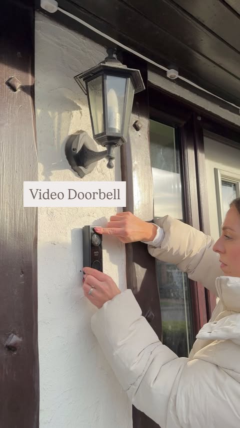 Instagram post by @housetohomeatlast for Eufy. Caption reads: [...] lot of “what’s just arrived now?” 👀

The....