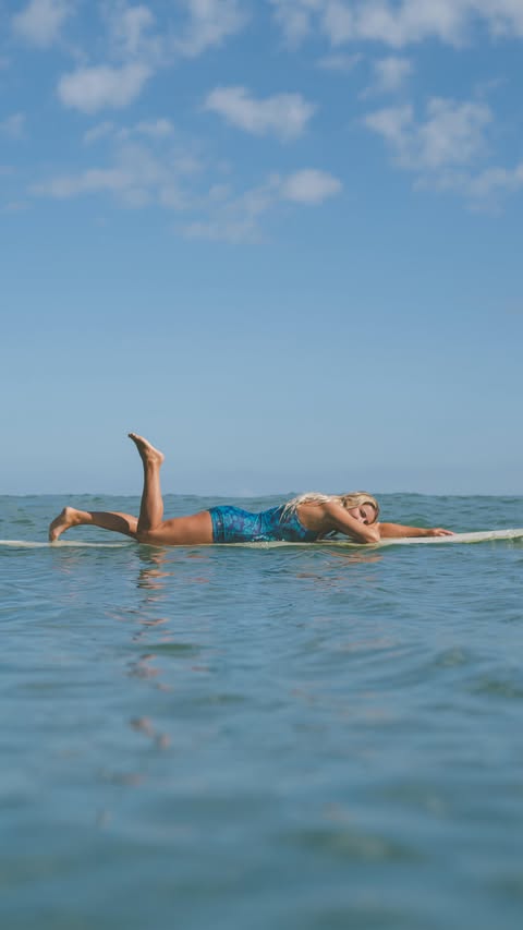Instagram post by @samanthamcnall for JOLYN. Caption reads: [...] my absolute favorite surf suit from....