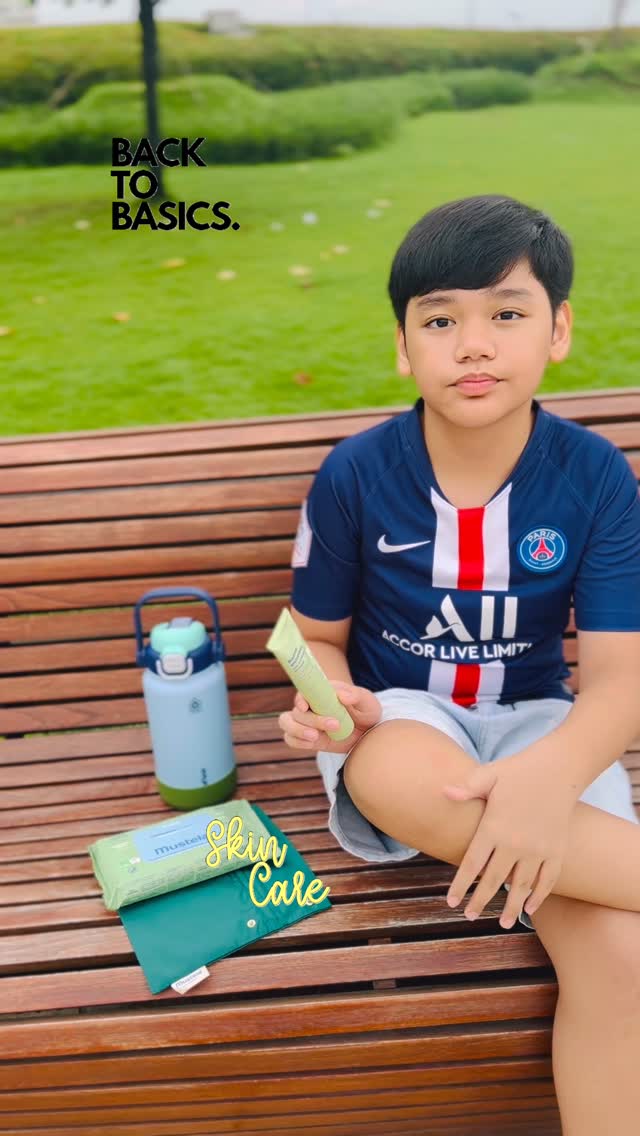 Instagram post by @monskie1984 for AquaFlask. Caption reads: [...] confidence, and consistency. #AquaFlaskPH....