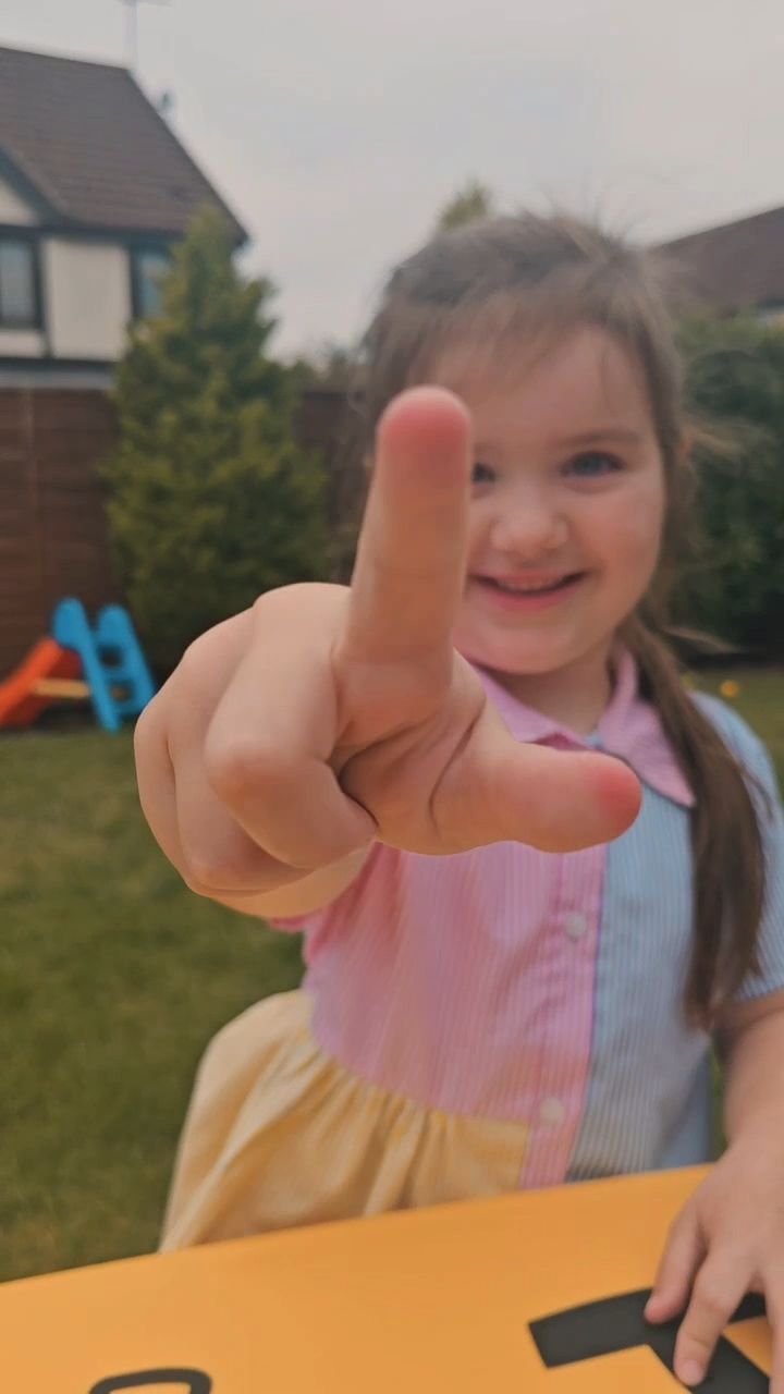 Instagram post by @tania_dsousa for Baker Ross. Caption reads: Getting crafty with autumn vibes! Diana had so....