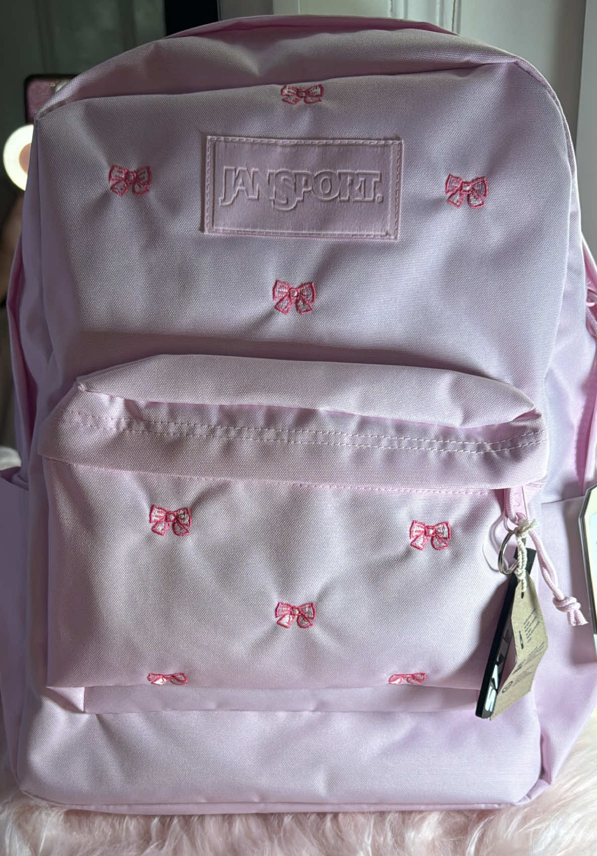 TikTok post by @lucyramireza7 for JanSport. Caption reads: Replying to @JanSport my favorite 😍🎀 @JanSport....