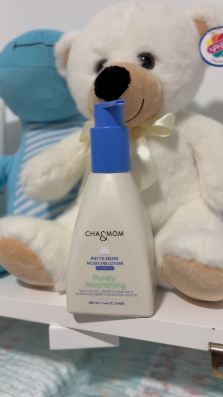 Instagram post by @dilarainusa for Zezebaebae. Caption reads: I’ve been using this lotion from @zeze_baebae on....