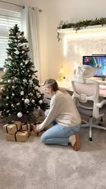 Instagram post by @amyyelle_ for HexGaming. Caption reads: The only things better than velvet bows & craft....