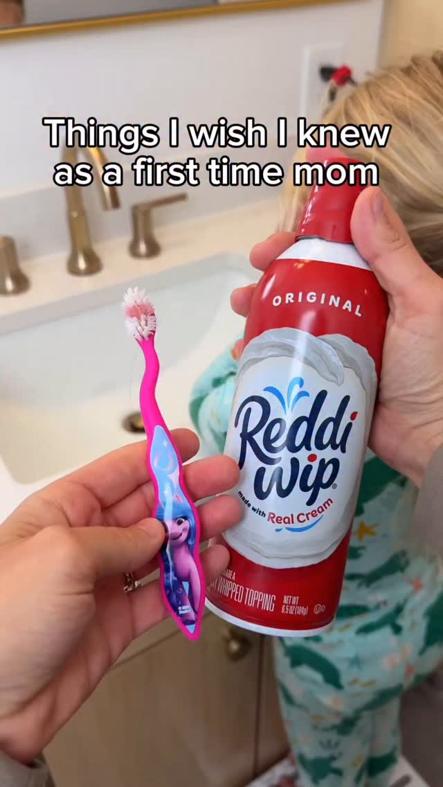 Instagram post by @ljflommom for Hismile. Caption reads: When brushing your teeth feels like a treat with....