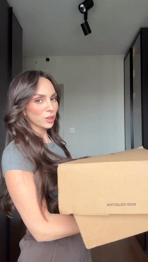 Instagram post by @sseydakoc for SUUD COLLECTION. Caption reads: Beğendiniz miiii♥️ 

@suudcollection reklam.