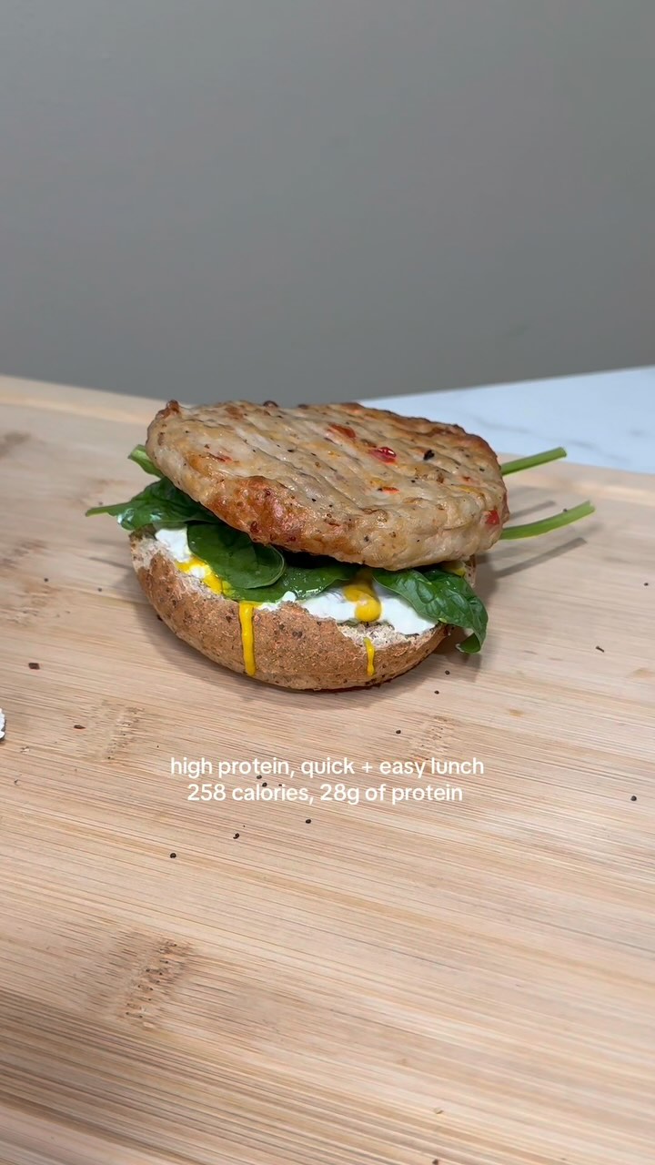 Instagram post by @oliviajewelfit for Amylu Foods. Caption reads: easy, high protein lunch idea with @amylufoods....