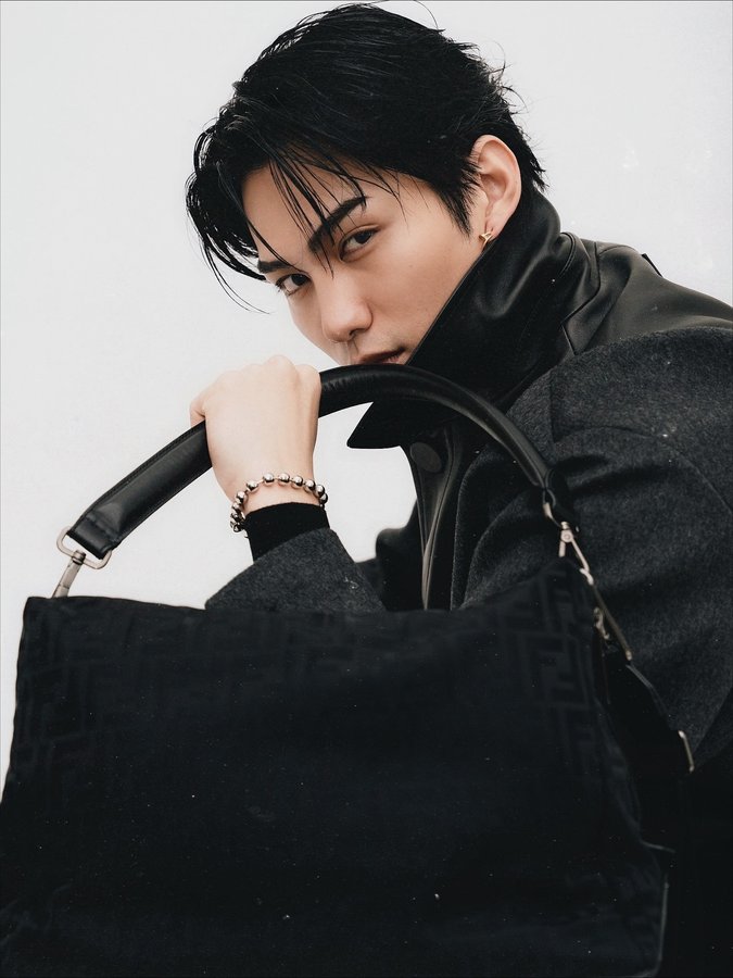 Instagram post by @shuzo___3120 for Fendi. Caption reads: Fendi Spring/Summer 2026 [...].