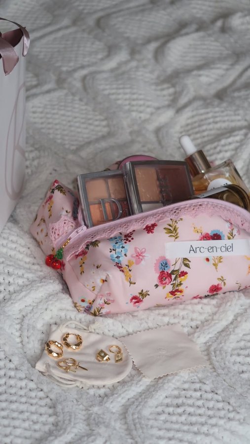 Instagram post by @morosan_sara for Kosinerjewelry. Caption reads: [...] Bio, Use My Code: “SARA” For Shop....