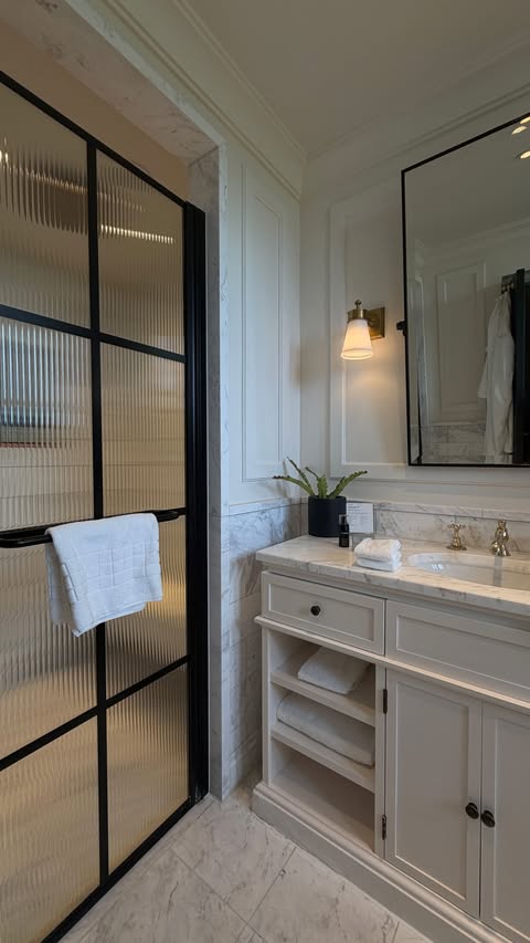 Instagram post by @gemdimond for Medik8. Caption reads: [...] This is the antidote to tired skin.....