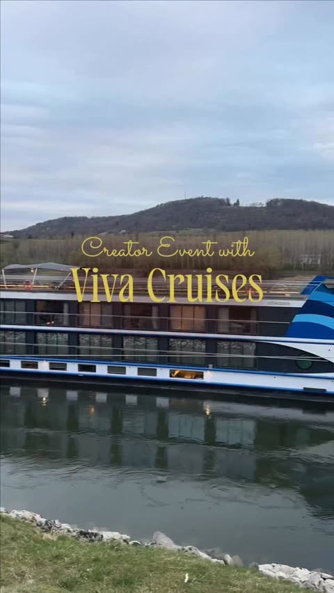 Instagram post by @the_charlottesmith for Stylink. Caption reads: [...] of how I spent the Viva Cruises with....