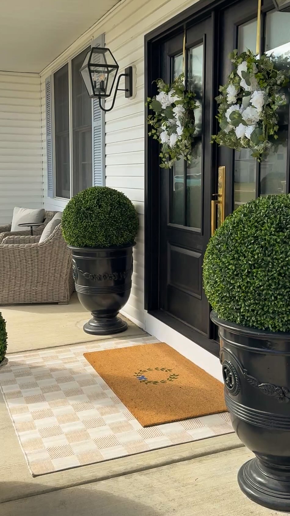 Instagram post by @peonyandhoney for Ring. Caption reads: Let’s refresh my front porch for Spring!  I first....
