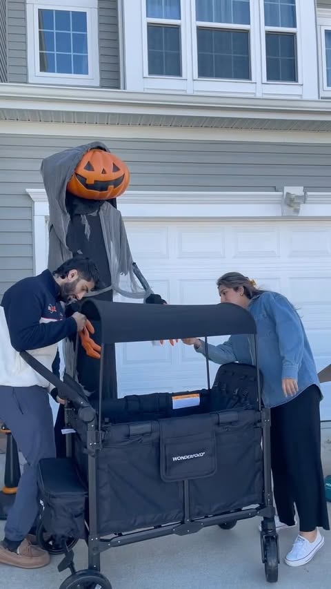 Instagram post by @jersey_girrl for WonderFold. Caption reads: [...] space, more comfort, more freedom -....