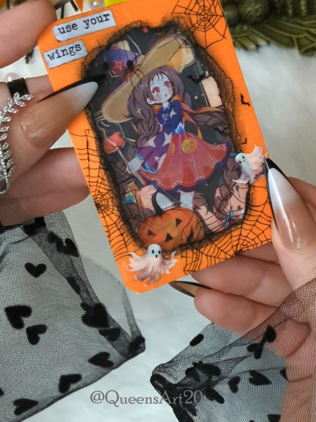 TikTok post by @queensart20 for eStarCase. Caption reads: [...] minds 🌸 ✨ Transparent ATC from @estarcase ....