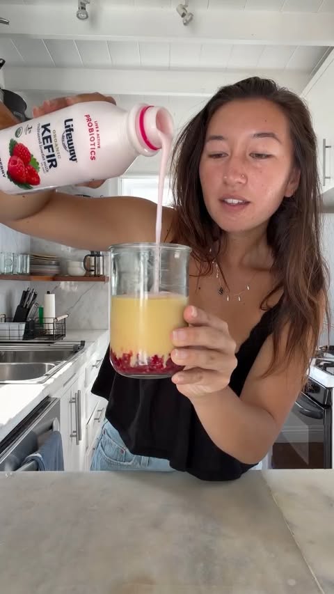 Instagram post by @sally.cohen for Lifeway Foods. Caption reads: Let me put you on… I call it summer in a cup! Gut....