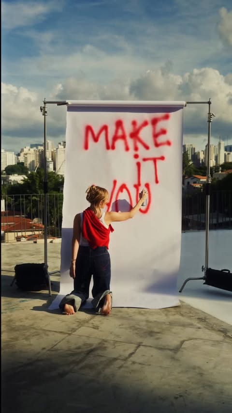 Instagram post by @mariabbraz for Wella. Caption reads: MAKE IT YOU ♥️

Ultimate Repair de Wella....