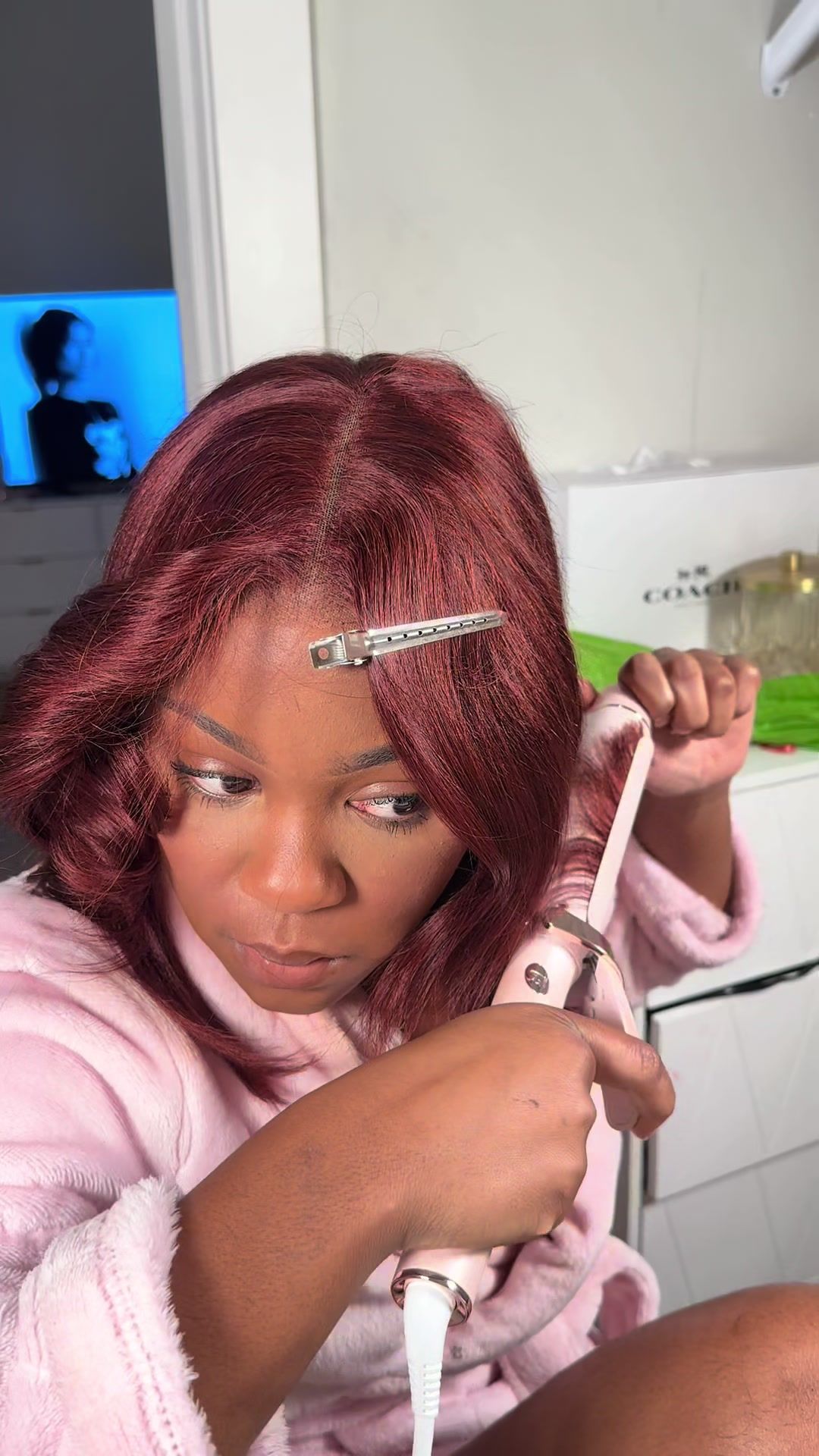 TikTok post by @1aarmani for iseehair. Caption reads: Okay this bob is tea 😩 @ISEEHAIR #iseehairbeauty....