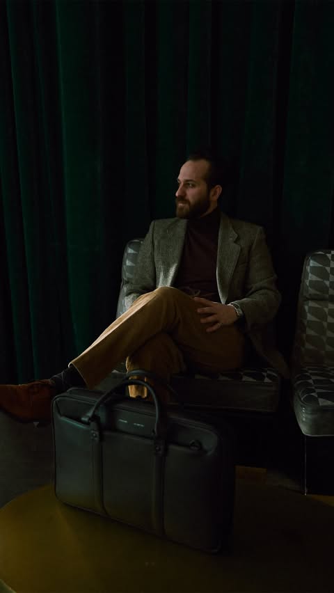 Instagram post by @ayhamaljesri for GRAMS28. Caption reads: [...] 176 Essential Briefcase by @grams28....