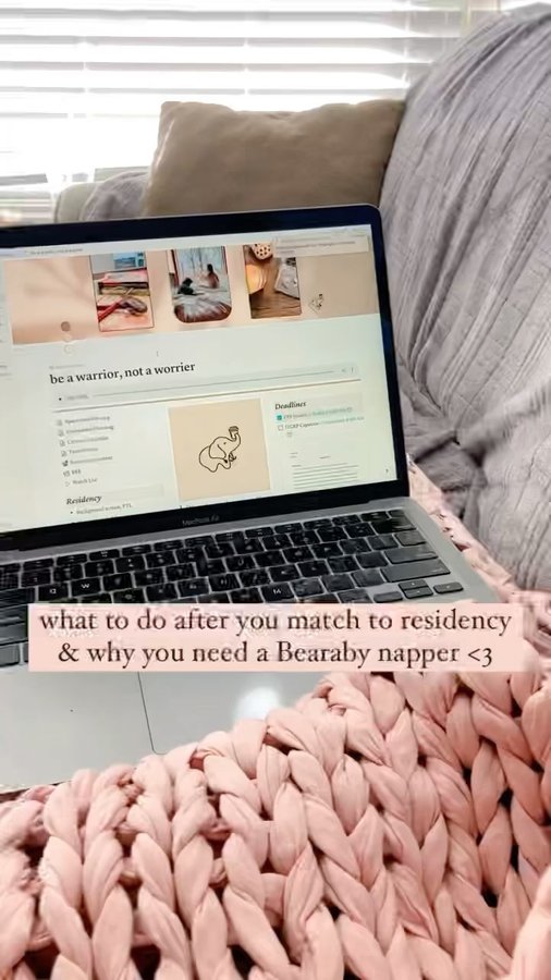 Instagram post by @kellytakesmedicine for Bearaby. Caption reads: [...] like A LOT of sleep 😴 Thank you @mybearaby....