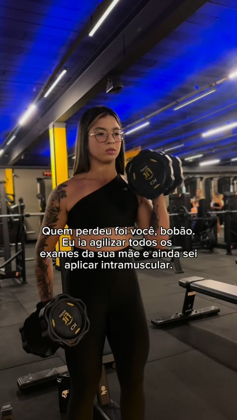 Instagram post by @monique.ruchell for Beleza Brasileira. Caption reads: Deu mole, vacilão… logo eu to pegando meu Coren....