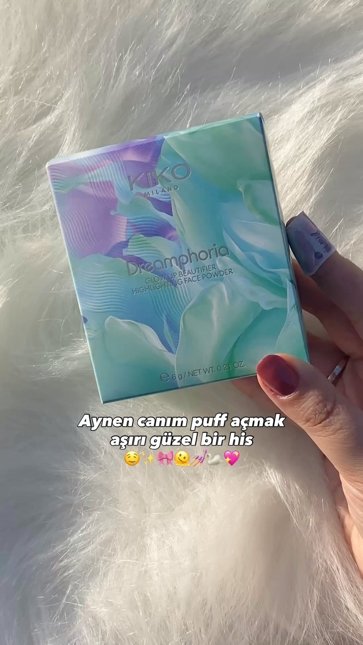 Instagram post by @fdblogg for KIKO Milano. Caption reads: Ay ben müsaadenizle aşık oldum kızlaaarr🎀....