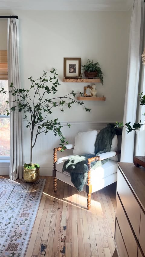 Instagram post by @kenziemariehome for Hobby Lobby. Caption reads: [...] saw these shelves on sale at @hobbylobby and....