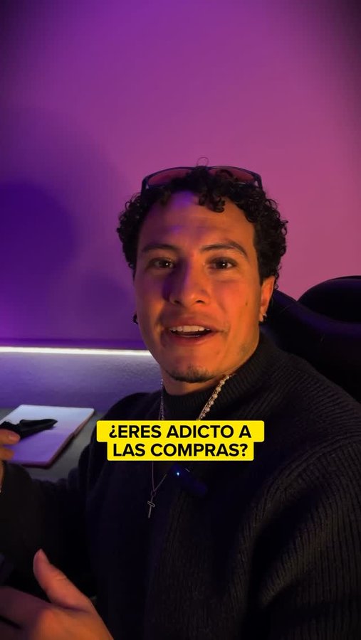 Instagram post by @eldemau777 for Mercado Libre. Caption reads: [...] tu paquete? ¡Hazlo a lo grande con....