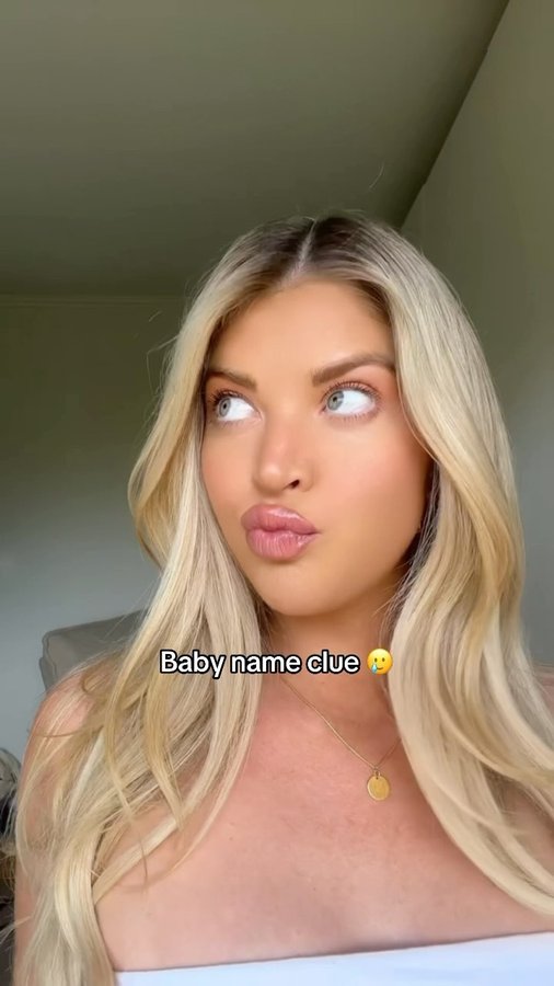 Instagram post by @annamcevoy21 for THOMAS SABO. Caption reads: It’s not just a necklace @thomassaboau 🥲....