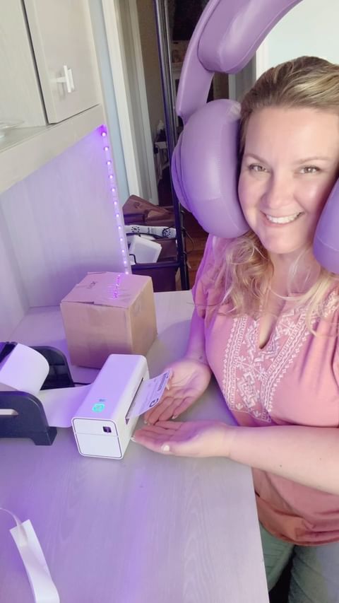 Instagram post by @thrifted.home.co for Rollo. Caption reads: Finally, stress free shipping !

@rollo is the....