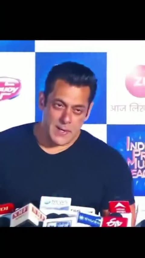 Instagram post by @allensthetics for Fast and Up. Caption reads: [...] strength that lasts. ❤️⚡ Shop now....