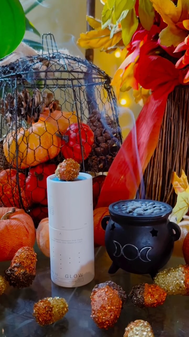 Instagram post by @kris.k.moore for Ready To. Caption reads: [...] and nails - and it’s not good! Enter....