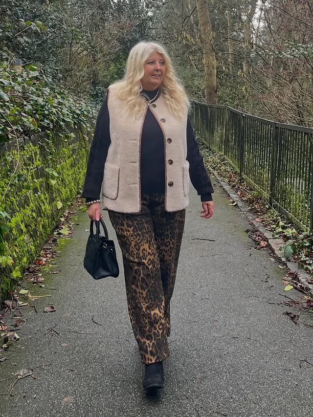 Instagram post by @mimiswardrobeuk for Izabel London. Caption reads: Happy Tuesday! 

Roaring in the week with style 🐾....