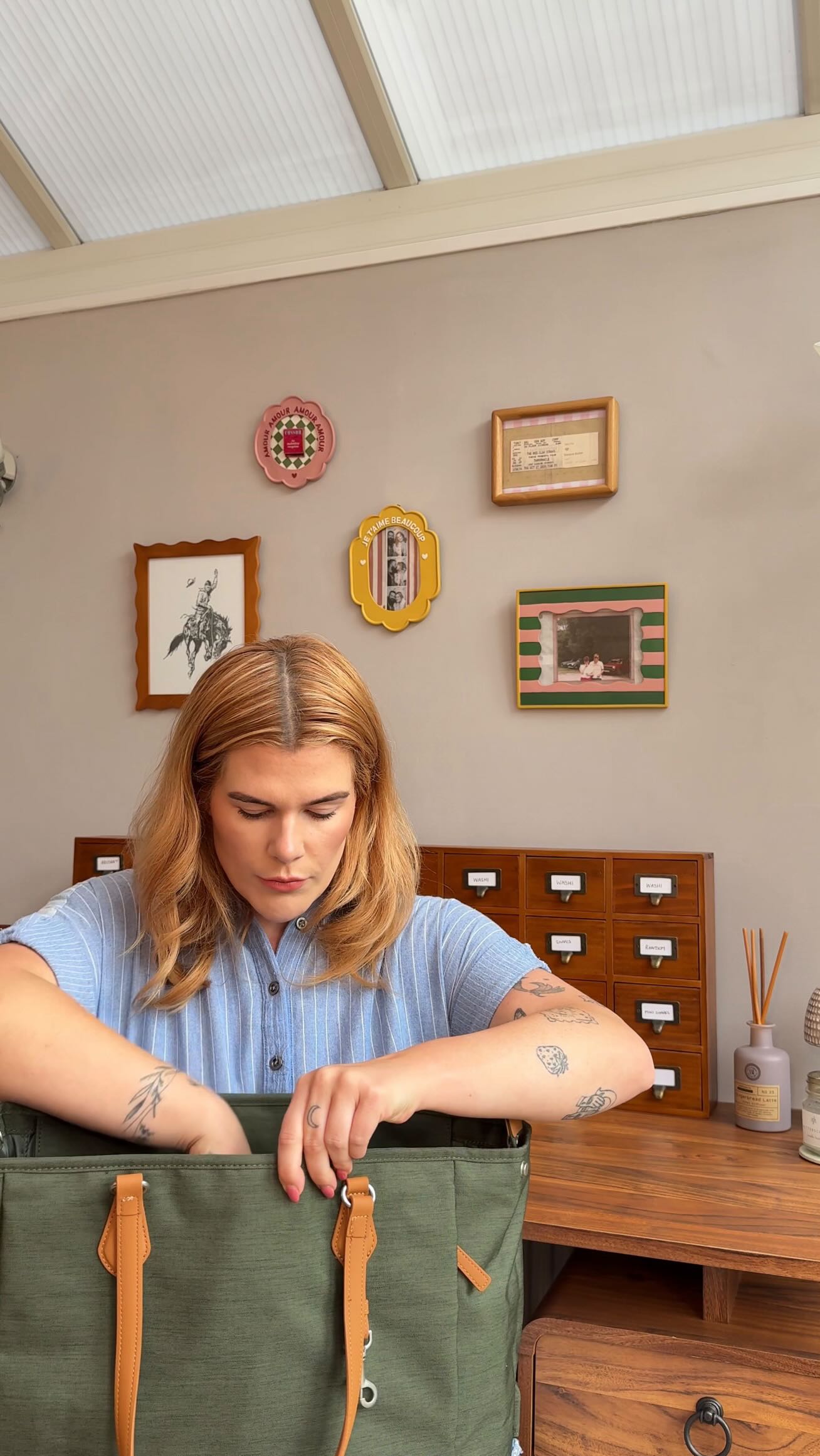 Instagram post by @caitlingolder_ for Nordace. Caption reads: [...] in a coffee shop or running errands....