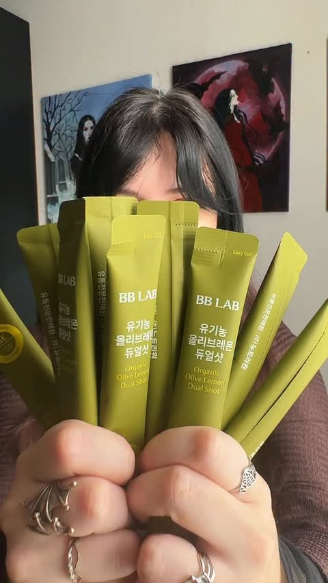 Instagram post by @tio.creates.ugc for Nutrione. Caption reads: [...] a huge impact on how I feel 💚💚💚💚....