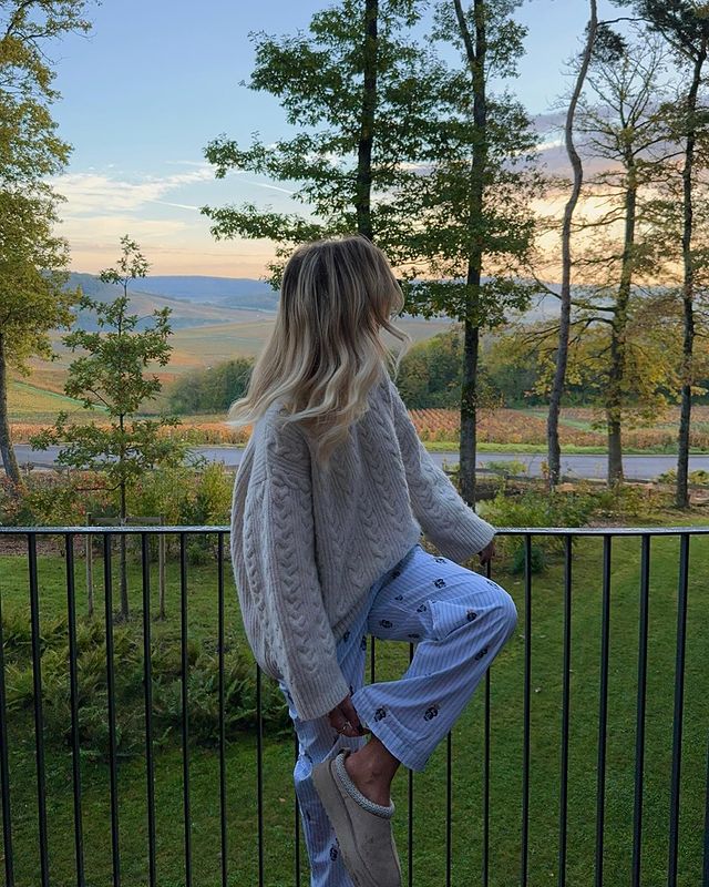Instagram post by @bbcvl for Champagne Ruinart. Caption reads: last 48hrs made of fall outfits, cutest champagne....