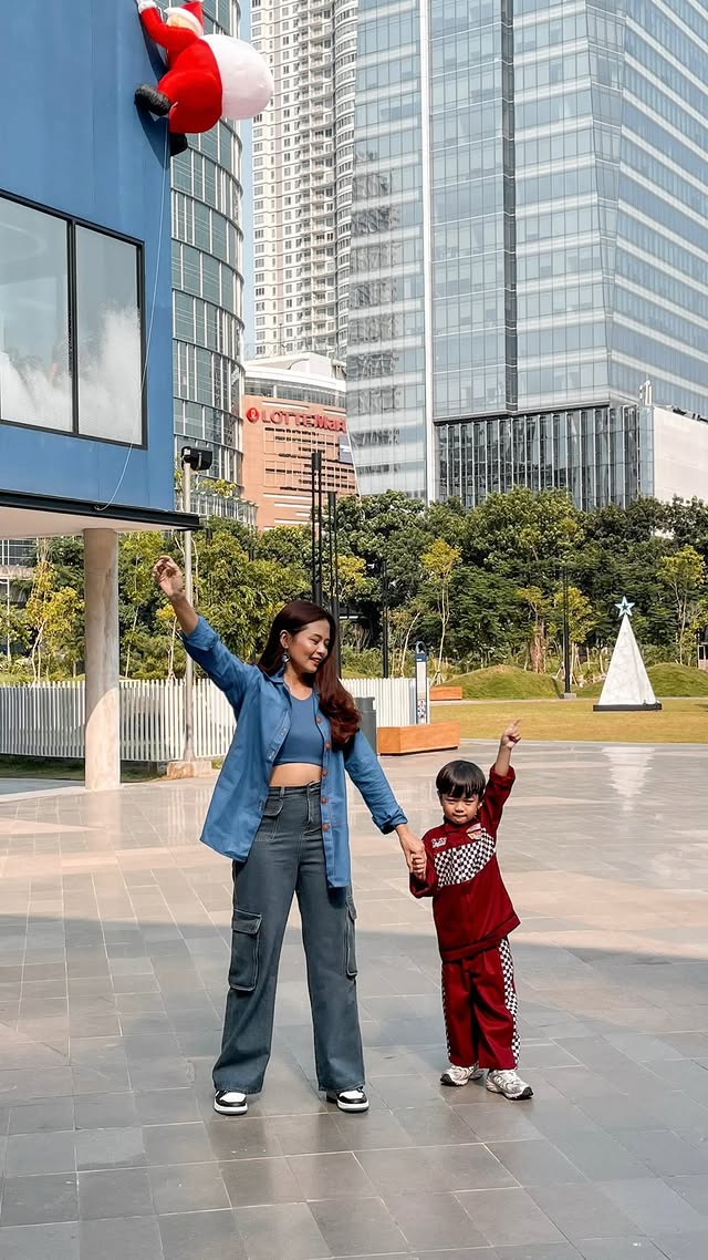 Instagram post by @helloarviadea for AXA. Caption reads: Thrilled to be part of AXA Insurance’s Family Day....