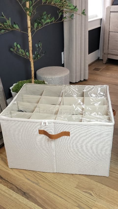 Instagram post by @nancycruzofficial for SONGMICS HOME. Caption reads: [...] #Minimalist #amazonhome #SongmicsHome.