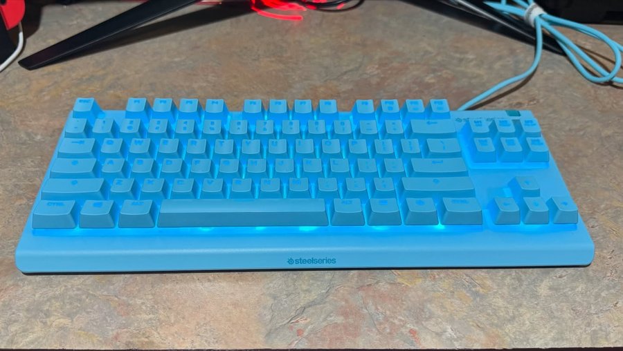 Instagram post by @staceykashkash for SteelSeries. Caption reads: @steelseries @influenster 

Apex 3 TKL Aqua -....