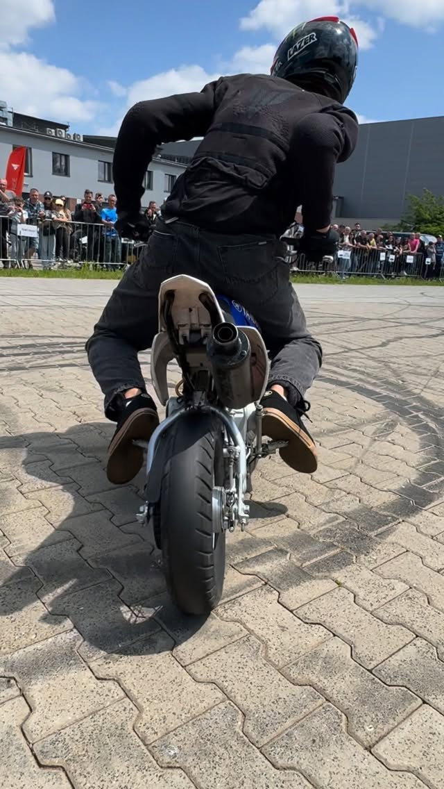 Instagram post by @seven9601_ for Yamaha Motor. Caption reads: 3HP AIN’T NO JOKE 😤.