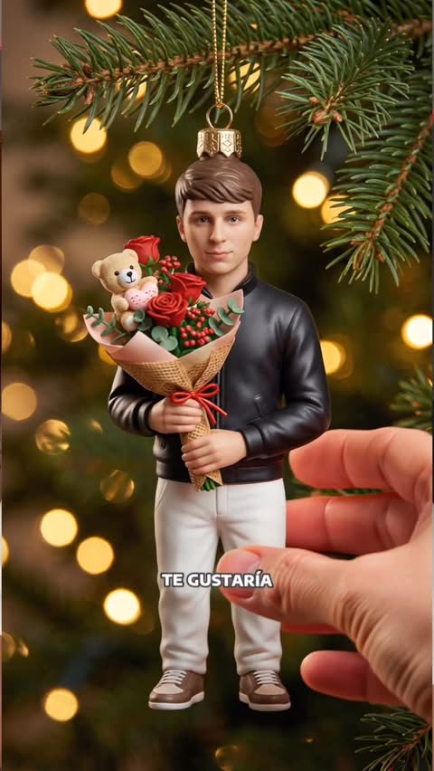 Instagram post by @marcc.logan for VivaVideo. Caption reads: Descarga ya esta super aplicación😍 @vivavideoapp....