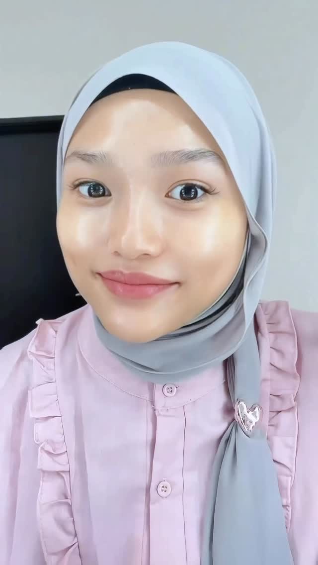 Instagram post by @tearghh for Glad2Glow Malaysia. Caption reads: lurve sejak kenal pdrn and till now 💗 only....