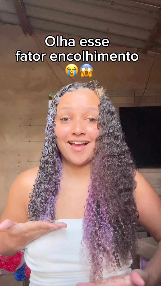 Instagram post by @rayssarvrs for Salon Line. Caption reads: Tchau fator encolhimento 😱😍😛
@salonlinebrasil....