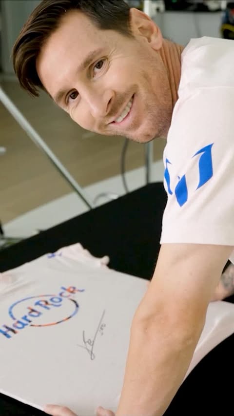 Instagram post by @officialhardrock for Hard Rock Cafe. Caption reads: A look back at an amazing year 🙌

This wouldn’t....