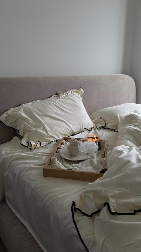 Instagram post by @cernkarasu for Ever Lasting Fabric. Caption reads: [...] glow-up ❄️ and every piece from....