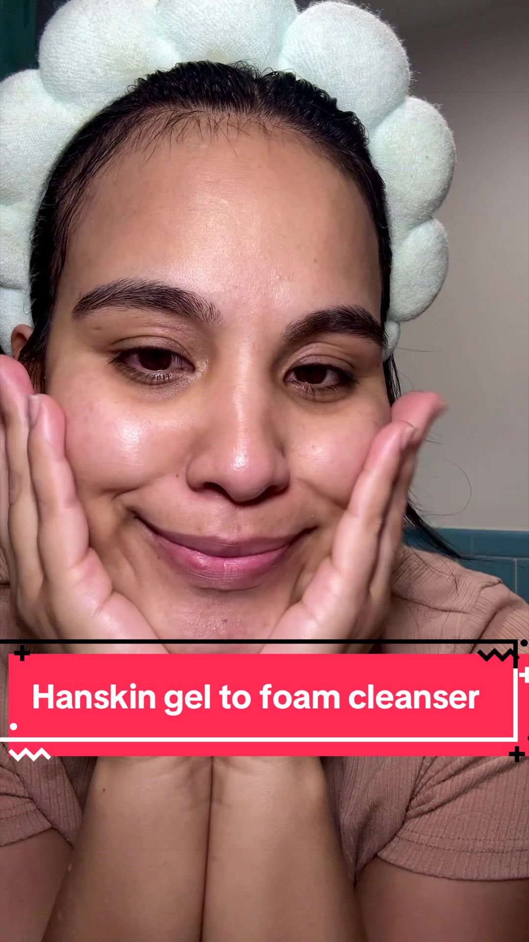 TikTok post by @wondersuru for Hanskin Skincare. Caption reads: The Hanskin Pink Lotus PDRN Hyaluron Gel to Foam....