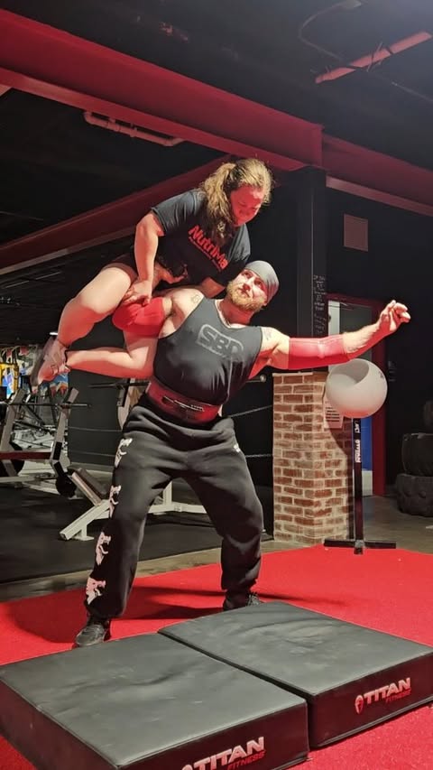 Instagram post by @geoff_laney for Pioneer Fit. Caption reads: 💪 Stronger ⛓️ Together ❤️

I'd like to challenge....