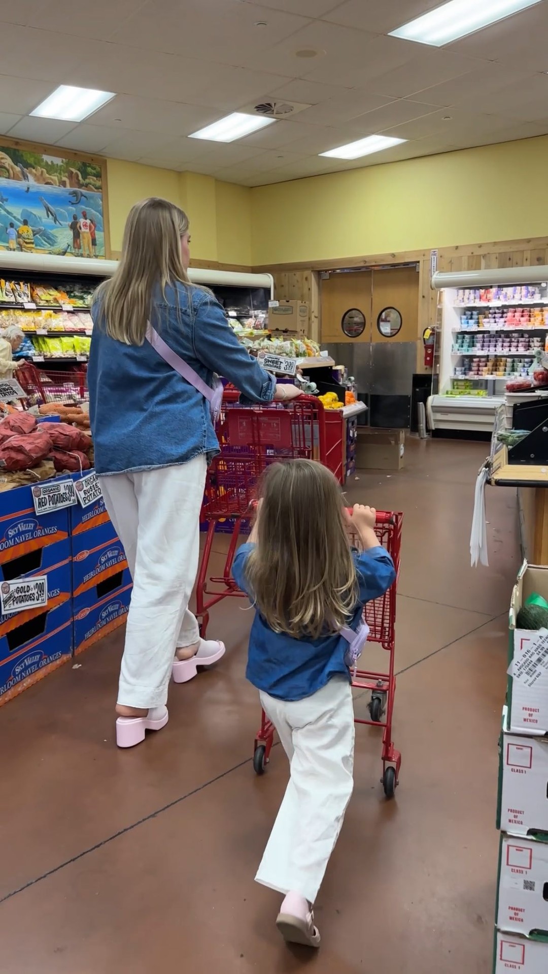 Instagram post by @hannahwiththelipstick for Simple Modern. Caption reads: [...] and it’s my favorite. 🫶🏻 @shopsimplemodern....